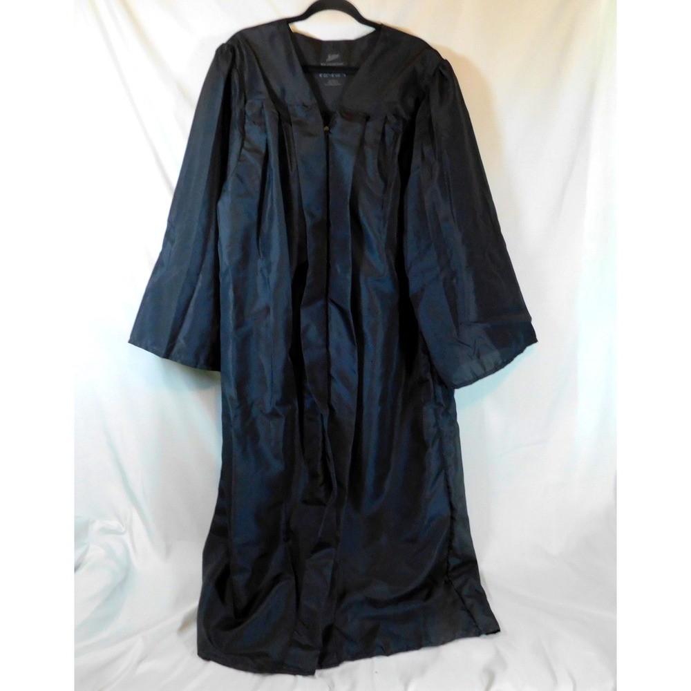 Jostens BDG Collection Black Graduation Gown and Cap Set Mens 6ft 1in to 6ft 3in